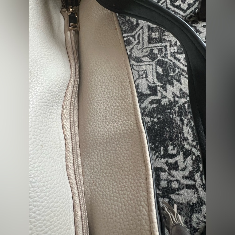 Purse - Picture 6 of 8